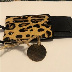 Leopard Print Card Holder with Black Accents Mrya bag S-4503